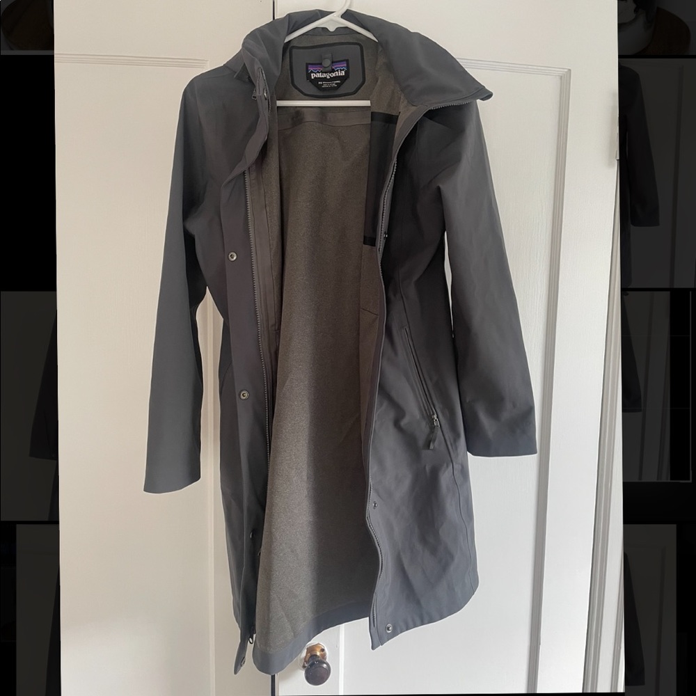 XS Patagonia women’s grey trench coat